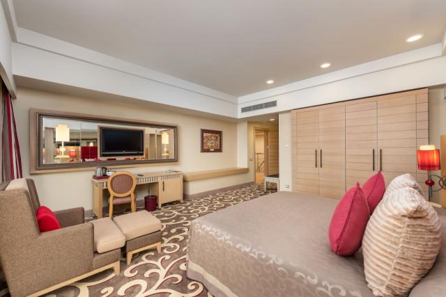 CORNELIA-DIAMOND-FAMILY-SUITE-21.jpg