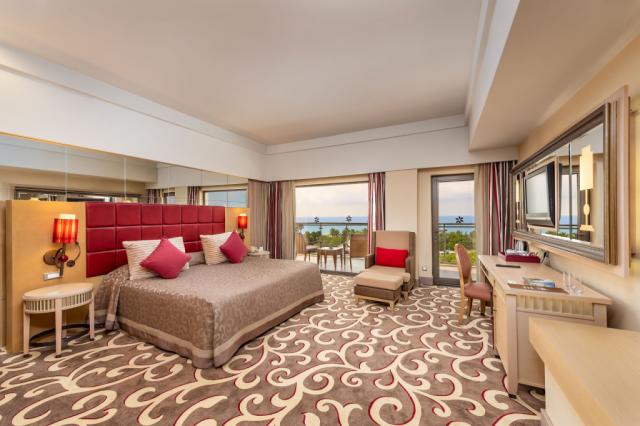 CORNELIA-DIAMOND-FAMILY-SUITE-BEDROOM11.jpg